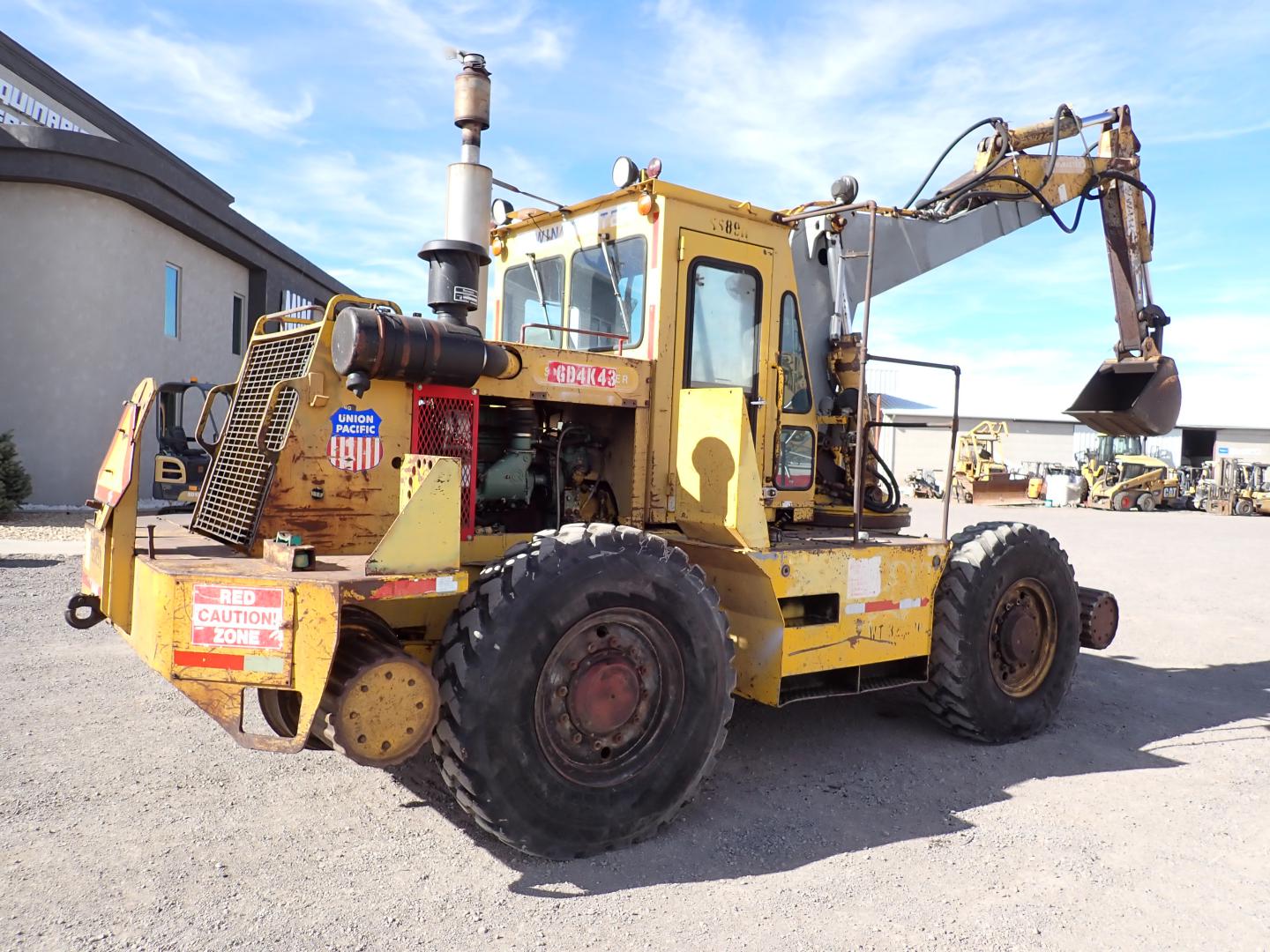 ./imagenes/INVOICE/2019/16595/EXCAVADORA FERROCARRILERA SOBRE LLANTAS SWINGMASTER_ 181 (8).JPG